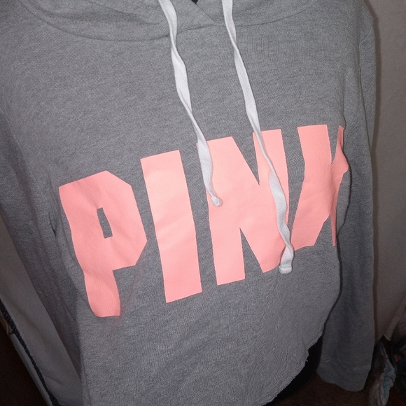 PINK Victoria's Secret Gray Boxy Cropped Sweatshirt - Picture 8 of 12